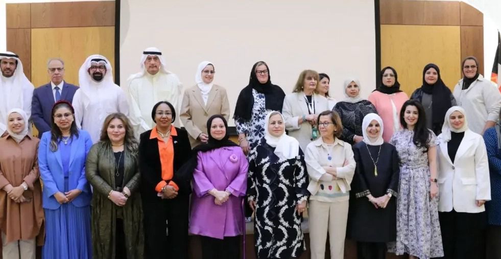 رابطة الاجتماعيين الكويتيه تستضيف المنظمه الدوليه لتمكين المرأة